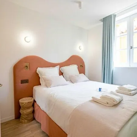 Beautiful 2bdr Flat - Hyper Centre St Tropez Appartement
